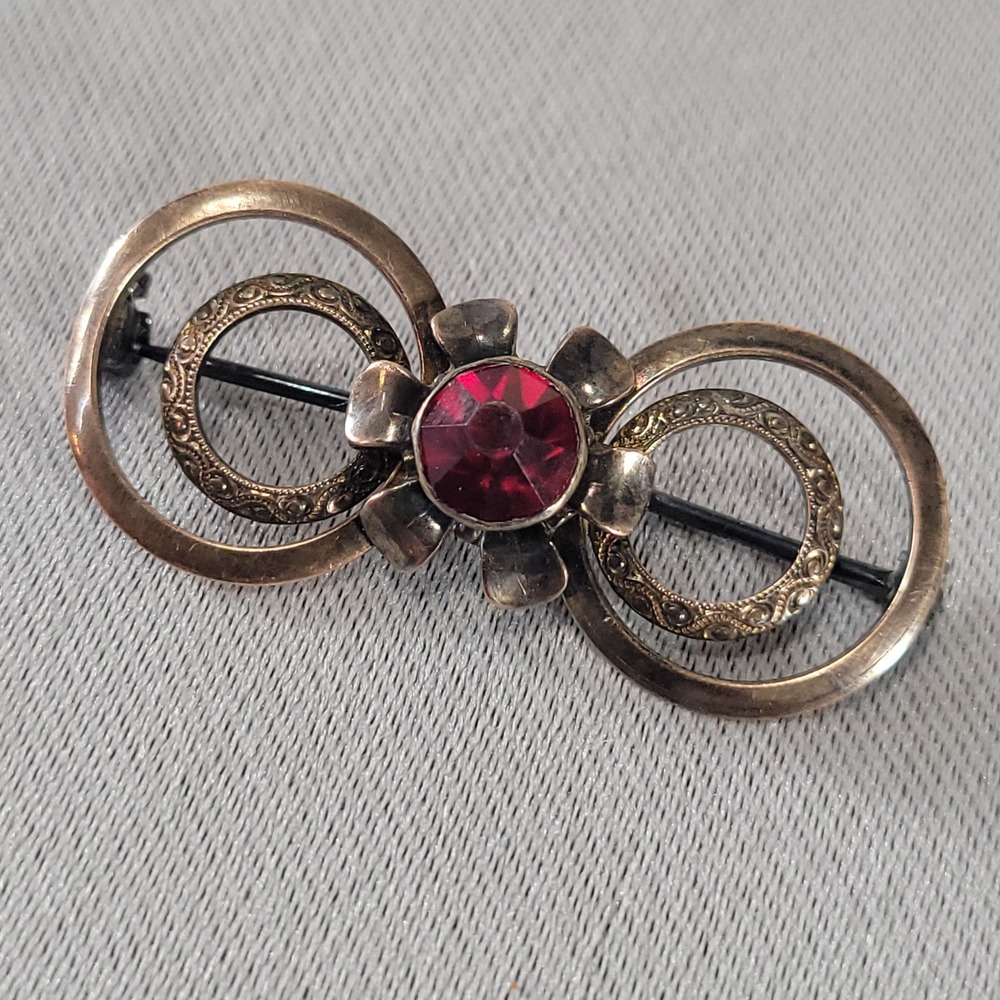 Van Dell 12K GF Sterling Silver Brooch Red Stone Floral Circle Vintage Jewelry